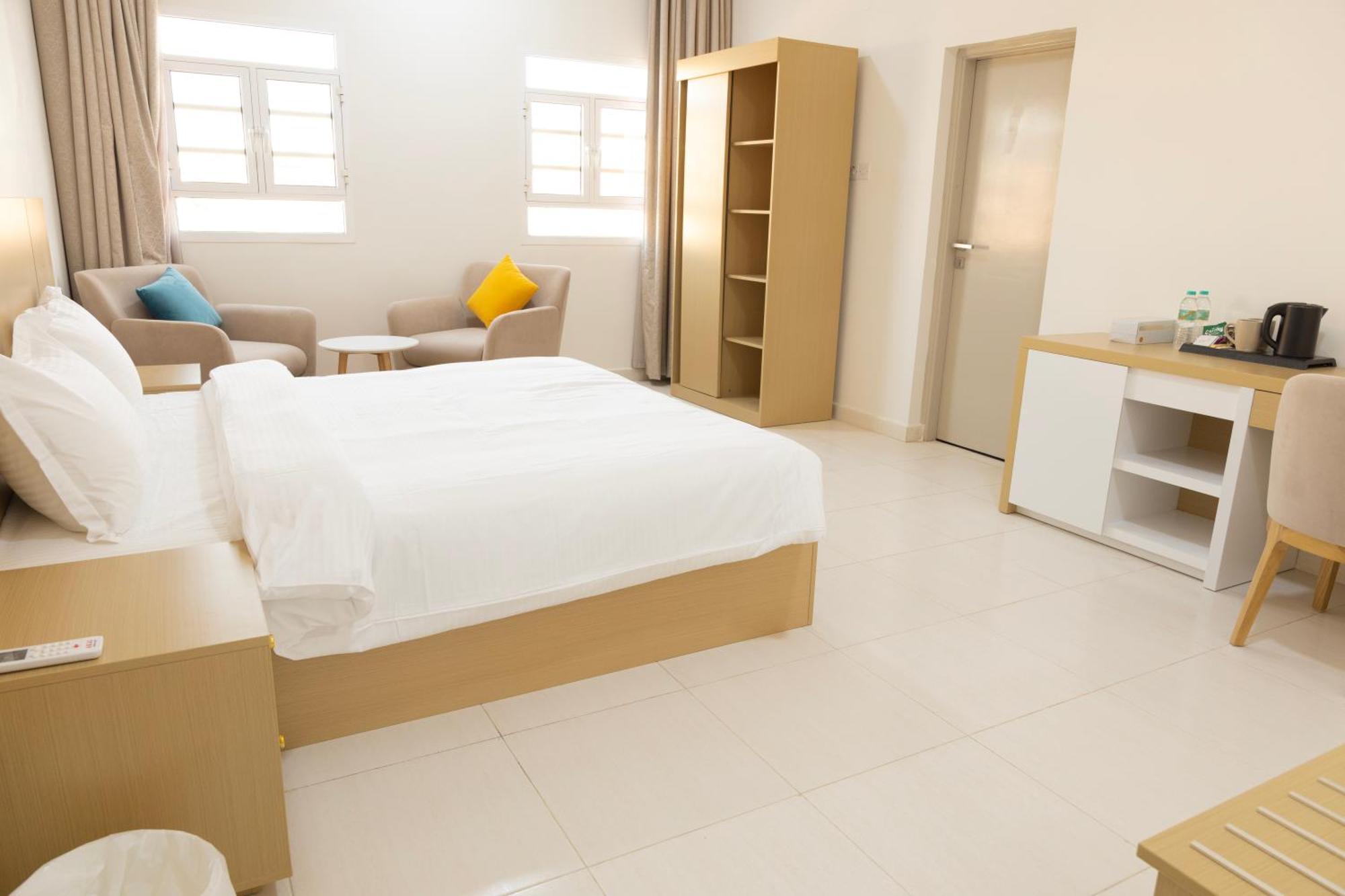 Riviera Suites , Hotel Apartement เซอ ภายนอก รูปภาพ